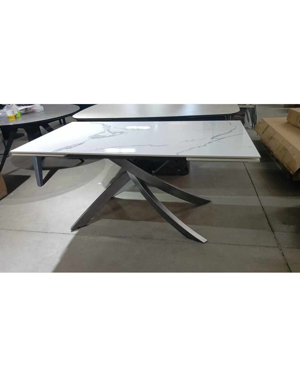 Стол ESTEBIO 160 GLOSS STATUARIO WHITE SOLID CERAMIC/Серый металлик фото Stolmag